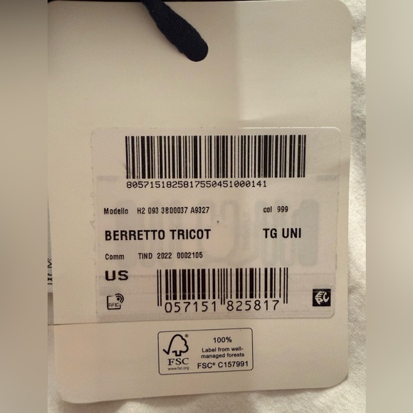 NEW w/tags Auth. MONCLER wool beanie HAT ONE sz fits most UNISEX - Picture 16 of 16